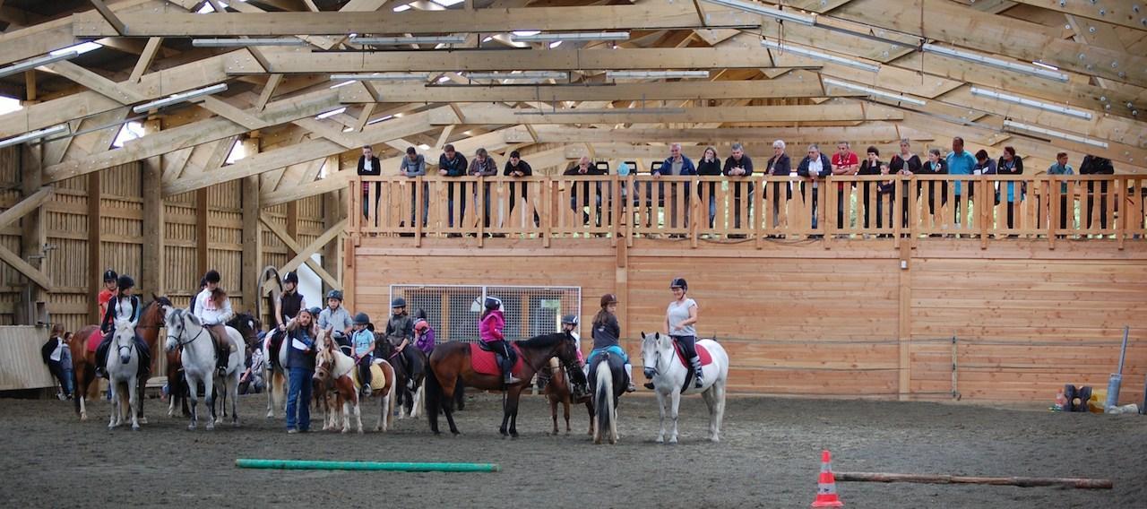 Cours de dressage de chevaux, Bourg-lès-Valence